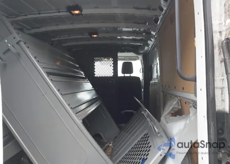 2018 Nissan Nv Cargo Nv2500 Hd Sv V6 z USA, uszkodzony, nr VIN 1N6BF0KY3JN813179